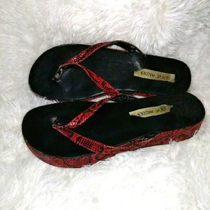 Steve Madden Red Snakeskin sandal (8.5)